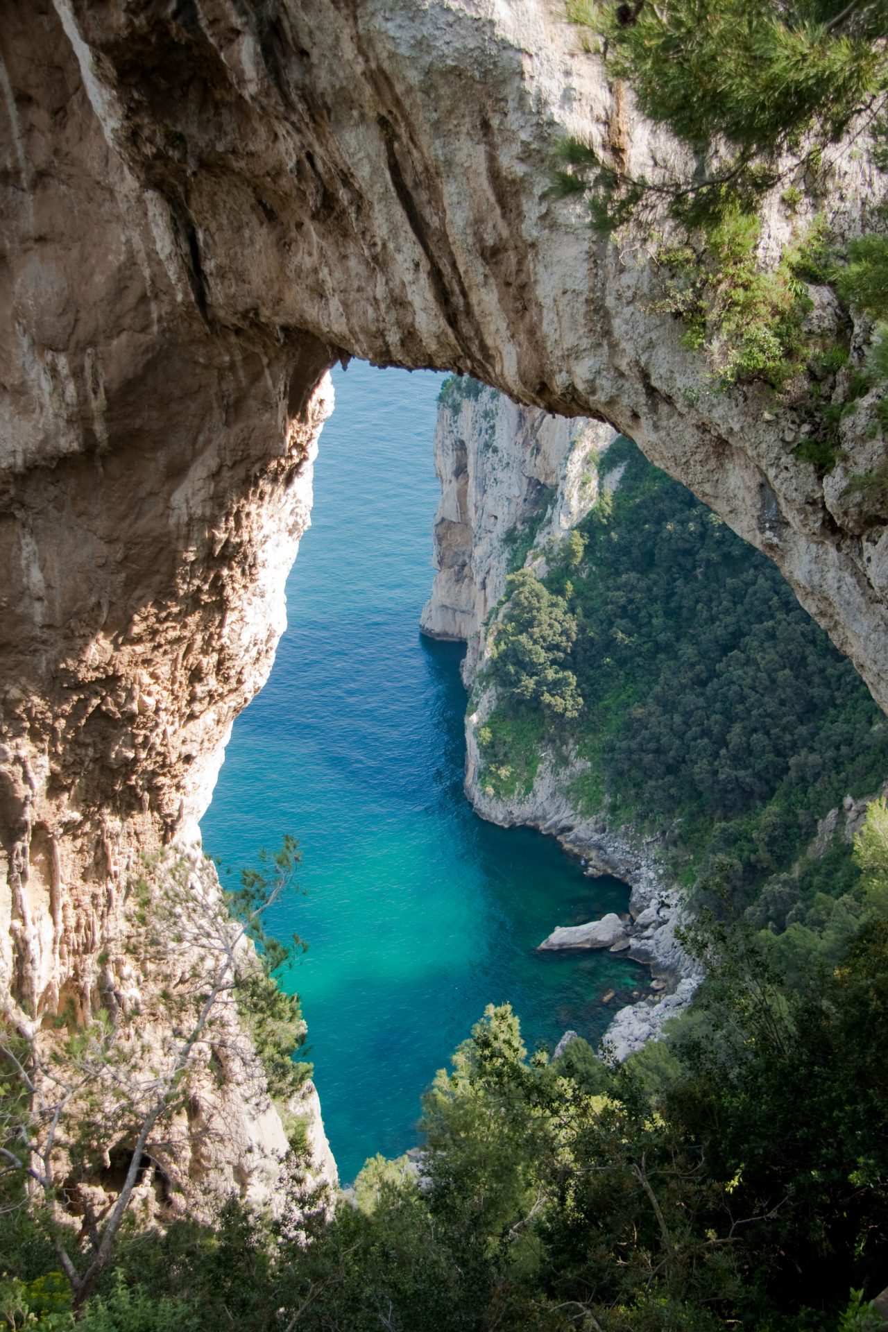 natural-arch-in-capri-italy-snav-magazine