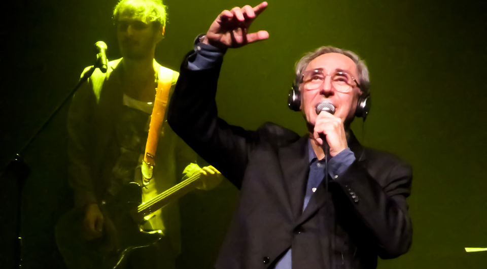 Franco Battiato in concerto al teatro Augusteo di Napoli il 25 novembre 2013